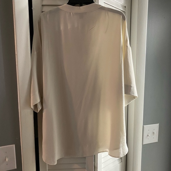 Blouse, 14 - Picture 2 of 3